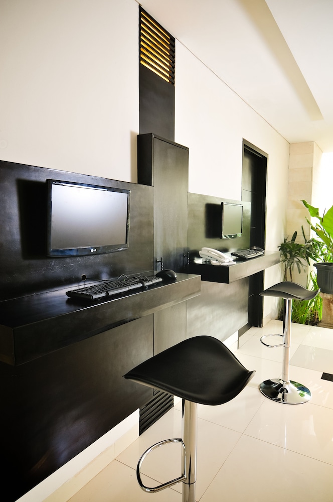Grand Kuta Hotel Residence 43/53