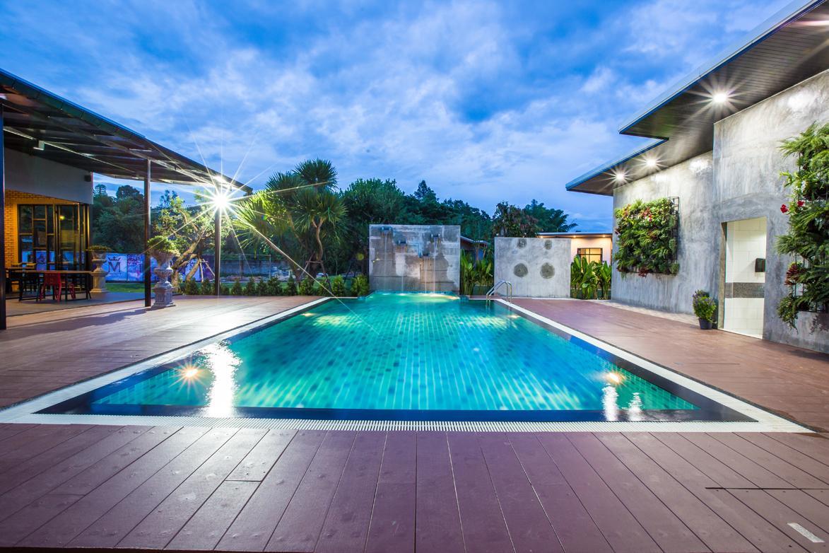 M Boutique Resort 51/52
