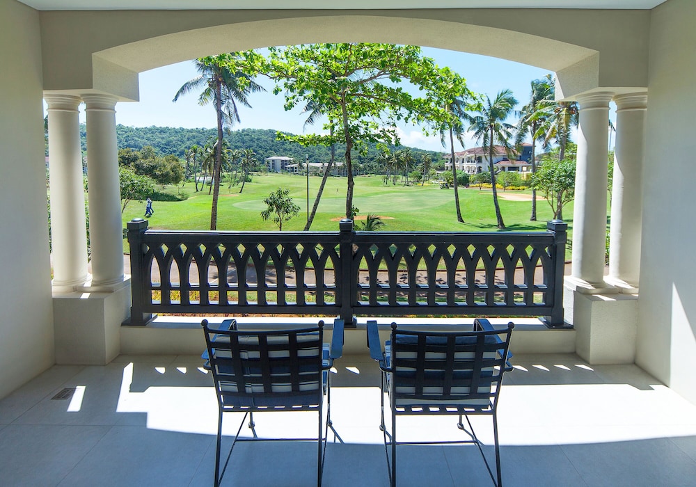 Fairways And Bluewater Newcoast Boracay 60/76