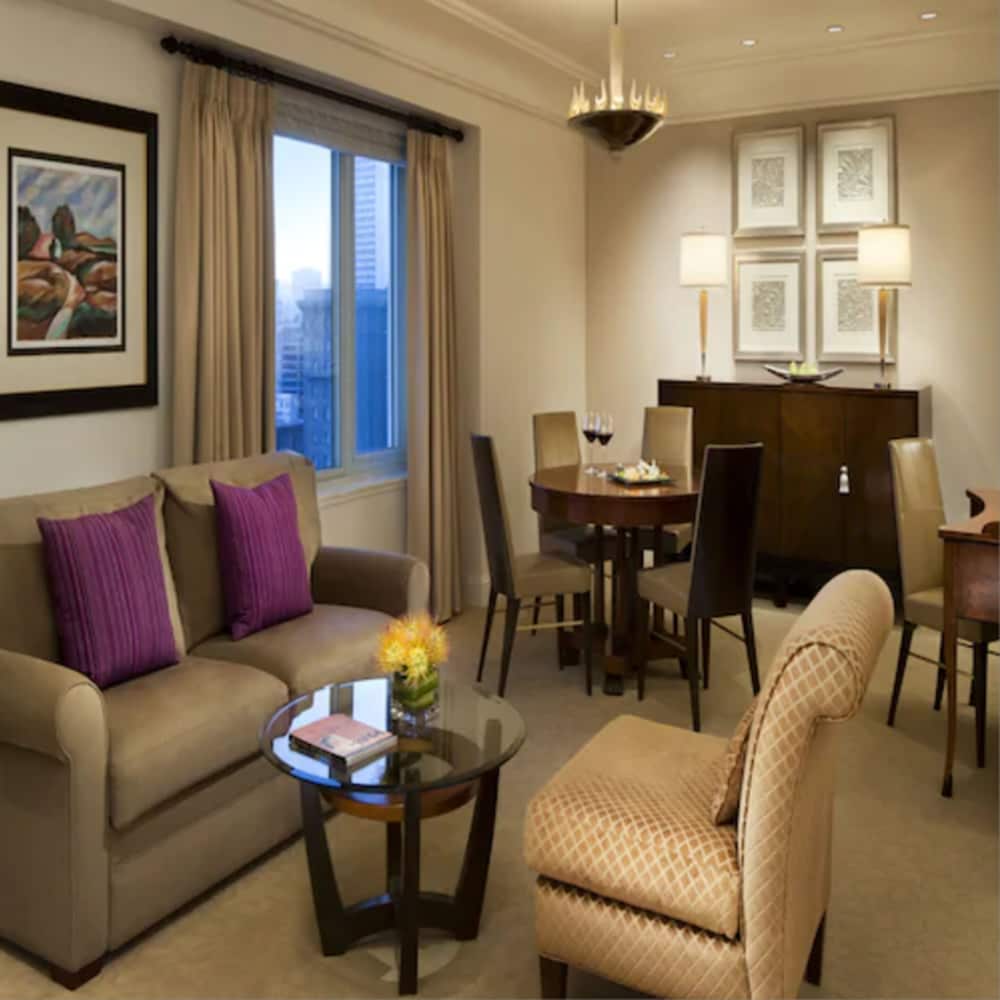 Taj Campton Place 48/67