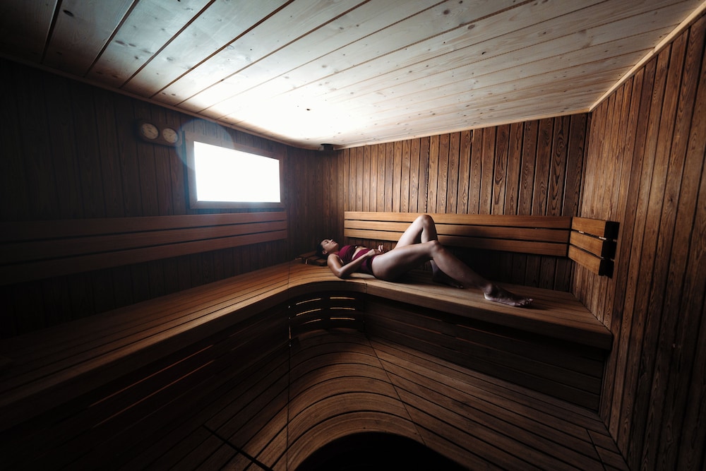 swimming pool spa