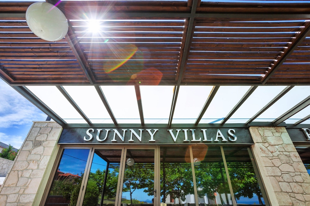 Sunny Villas And Spa 31/50