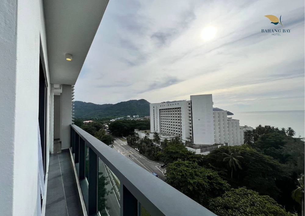 Bahang Bay Hotel 58/62