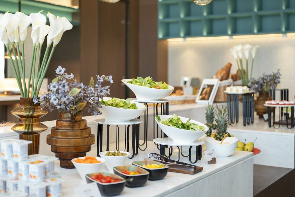 Novotel Shanghai Lingang 65/77