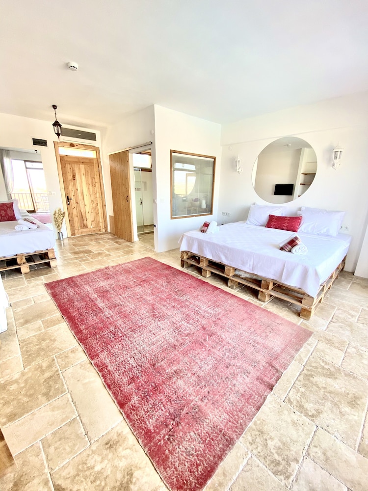 Alacati Barbarossa Hotel 8/39