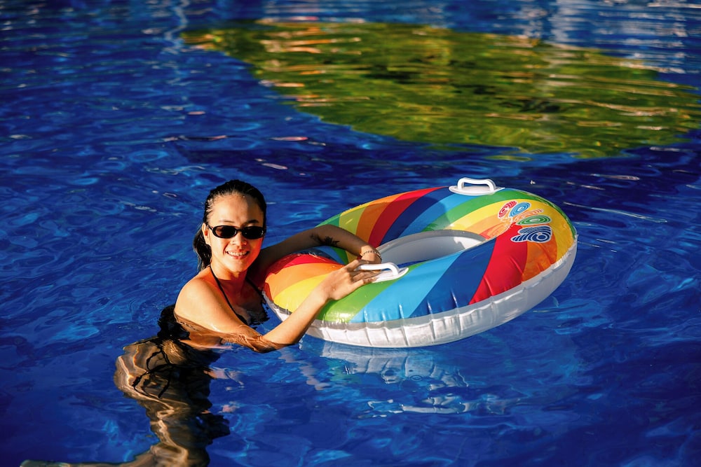 Mango Beach Resort 40/50