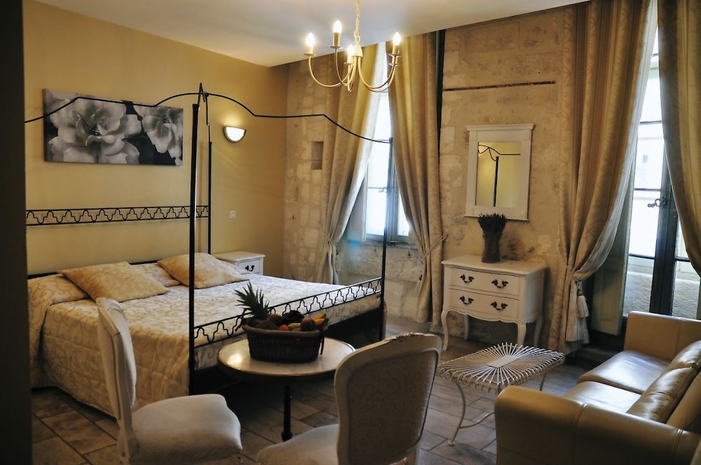 Hotel du Palais des Papes 22/35
