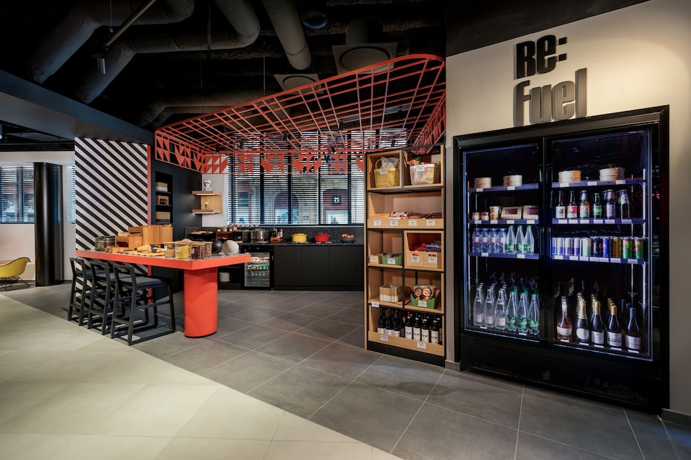 Aloft Hotel Dijon By Marriott 32/50
