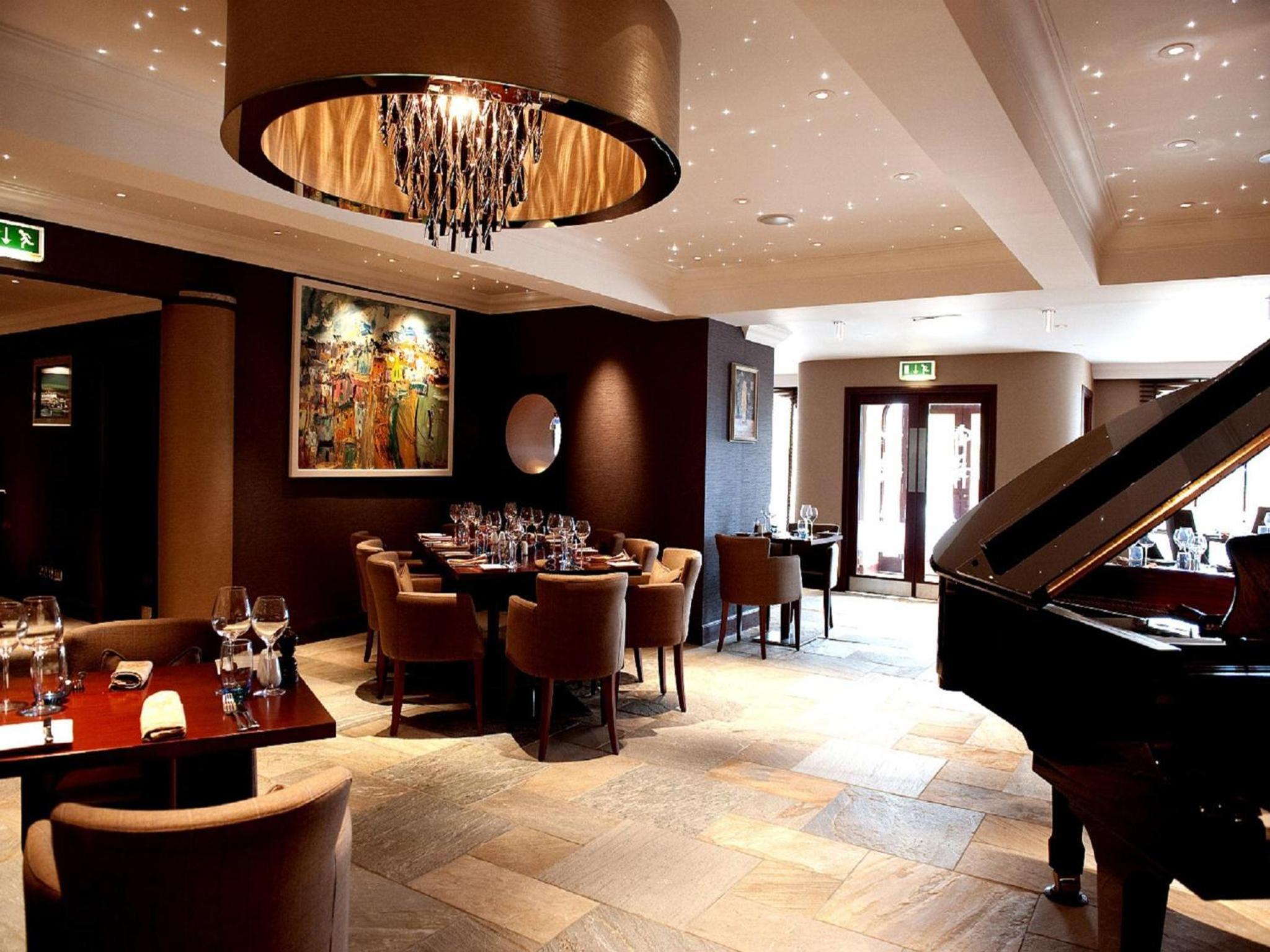 The Mansefield Hotel 38/59