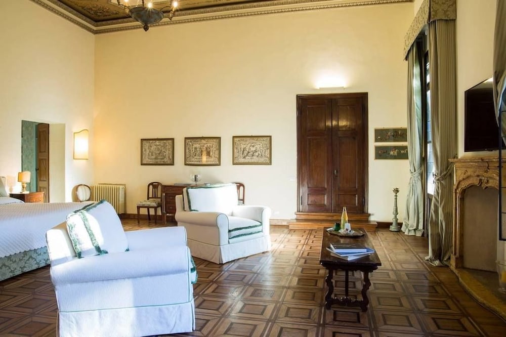 Palazzo Mantua Benavides 11/34