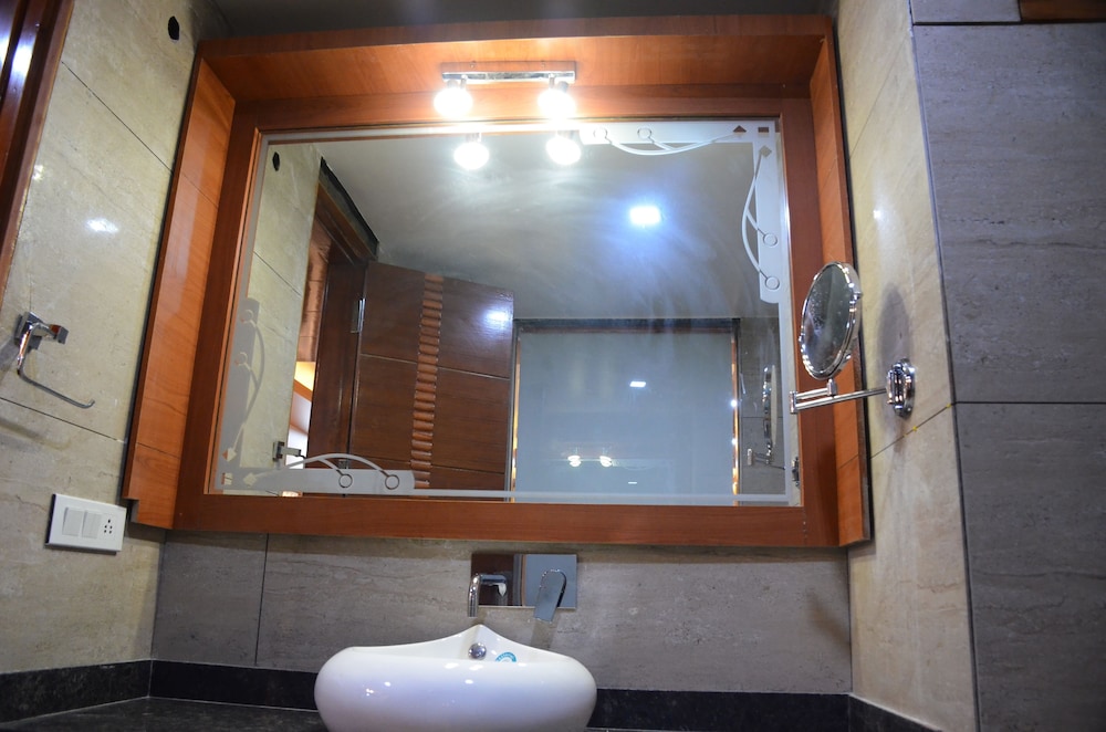Hotel Platinum Palace 48/50