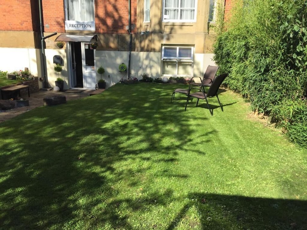 Queen's Guesthouse 36/50