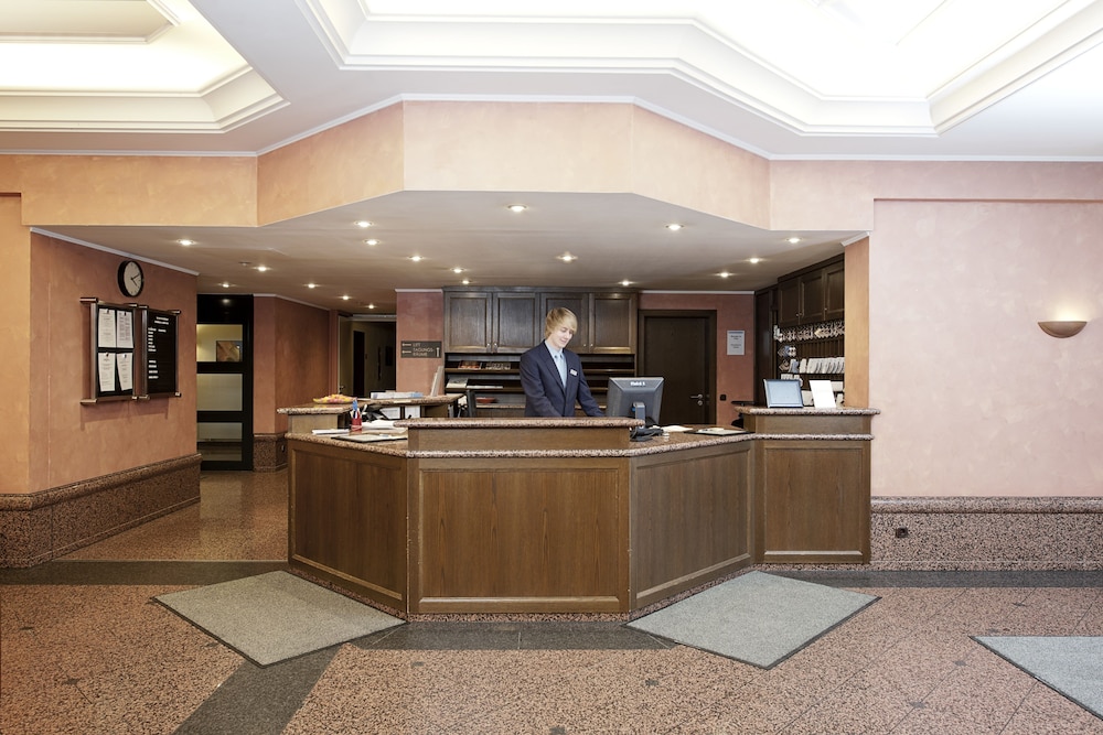 Lobby at elaya hotel noerdlingen, Trademark by Wyndham, NORDLINGEN