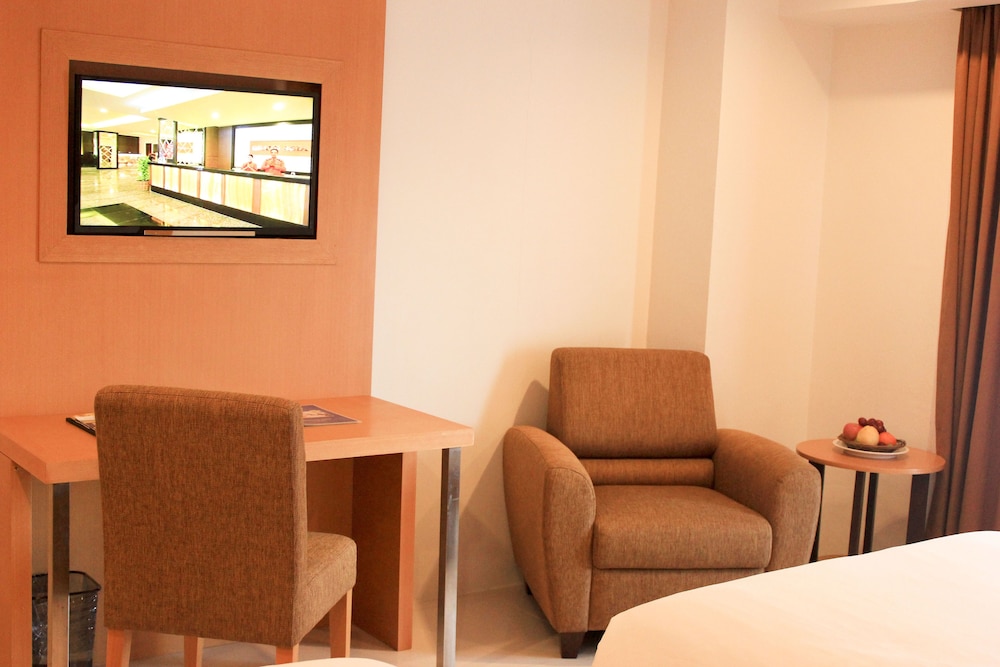 Grand Asia Hotel 25/43