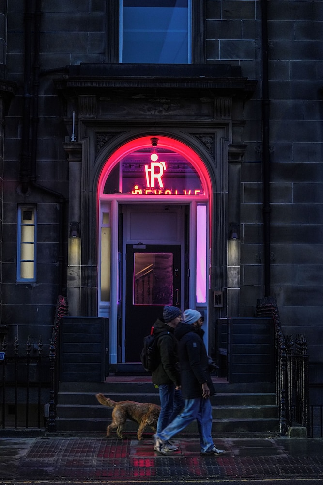 The West End Hotel 2/47