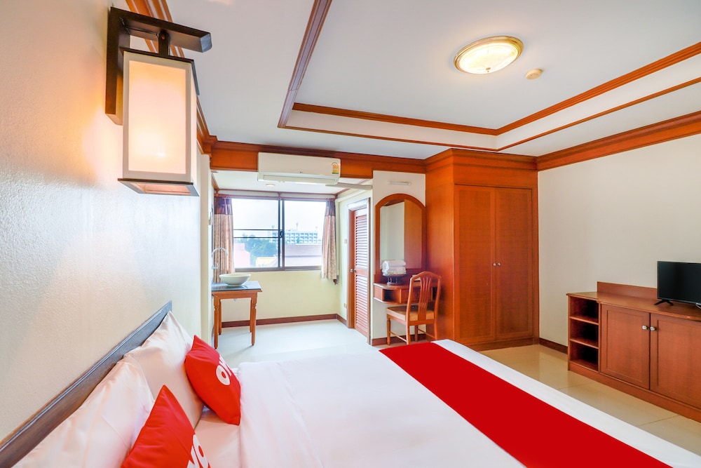 Suan Dok Kaew Hotel 20/38