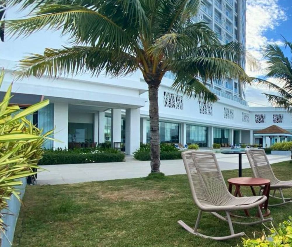 Arterra Hotel and Resort 42/50