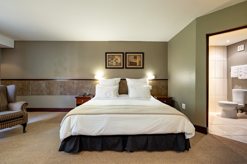 Pine Lake Inn 6/50