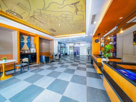 Jiayi Boutique Hotel (Jinan Jiyang Bus Terminal) 6/27