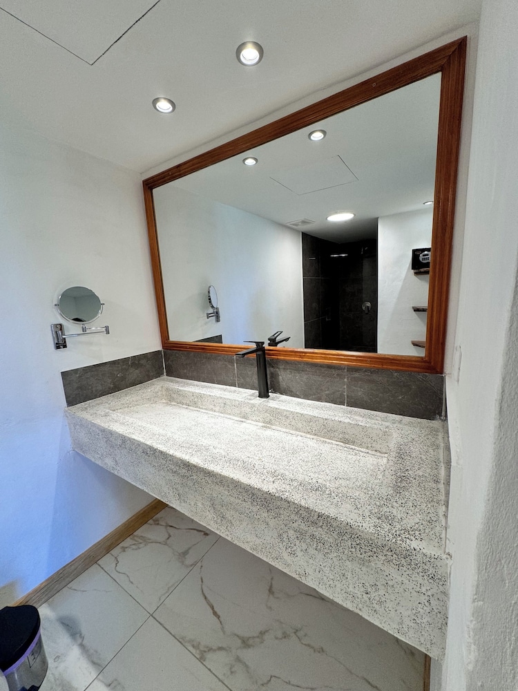 Hotel Tesoro Beach 6/50
