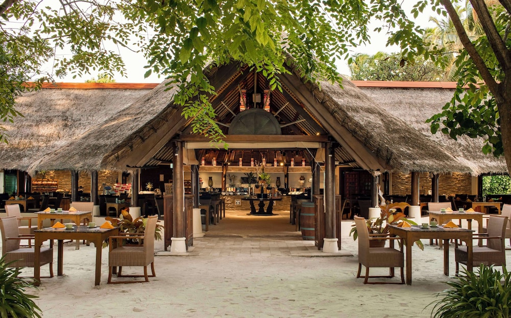 Banyan Tree Vabbinfaru in Vabbinfaru