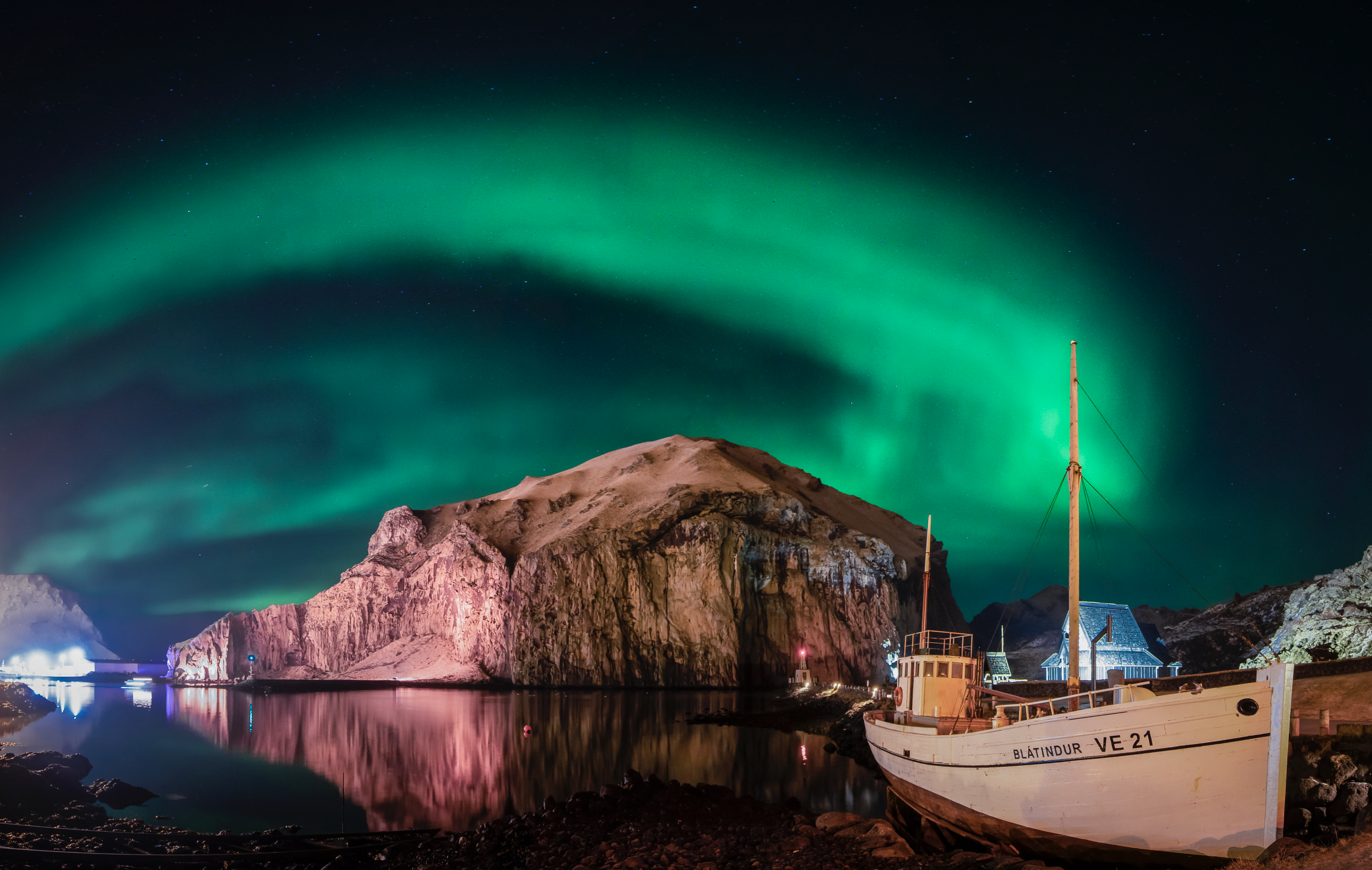 Hotel Vestmannaeyjar 63/65