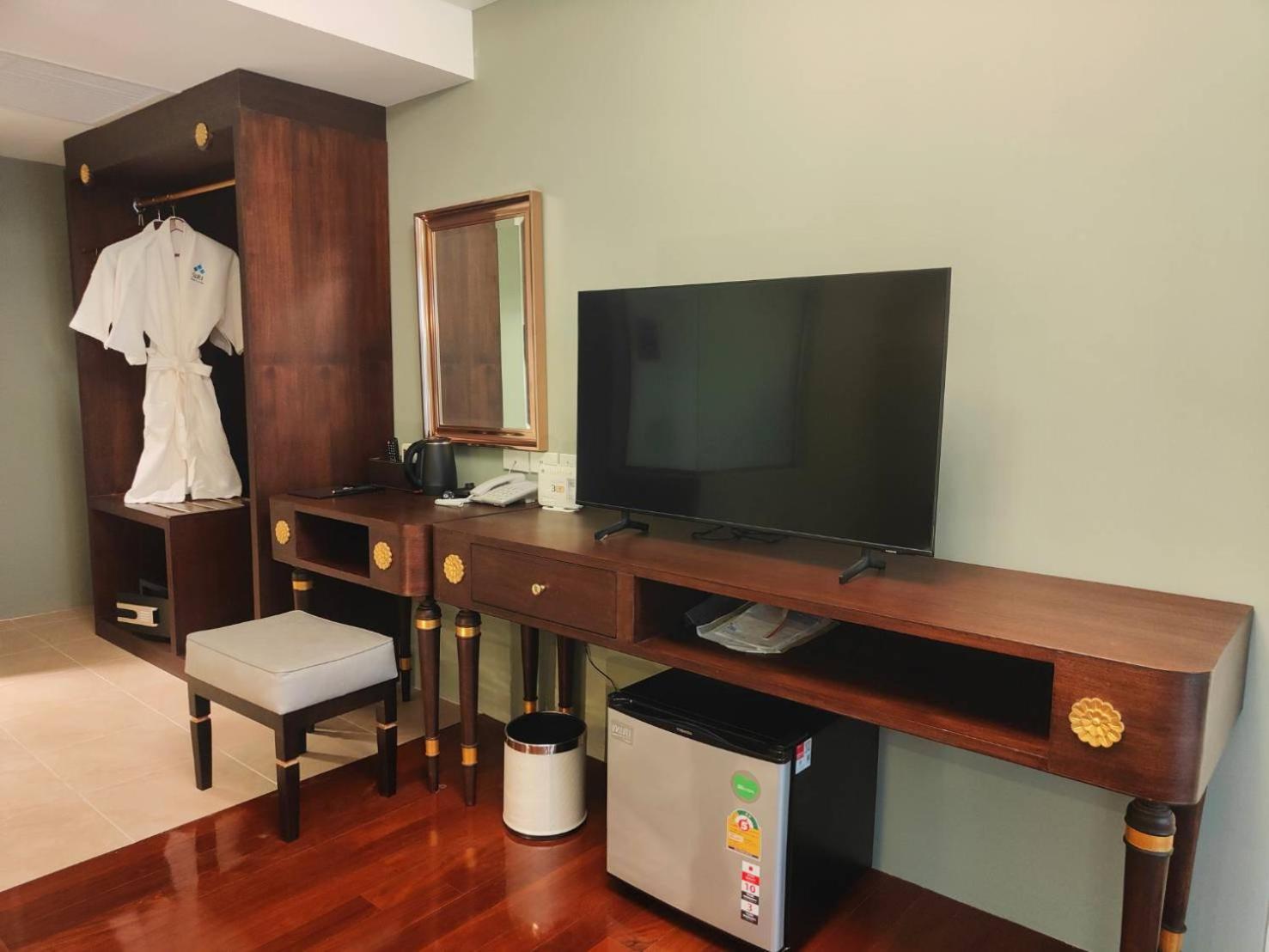 Siri Grand Bangkok Hotel 36/50