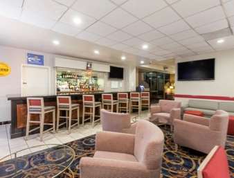 Ramada by Wyndham San Diego National City 21/33