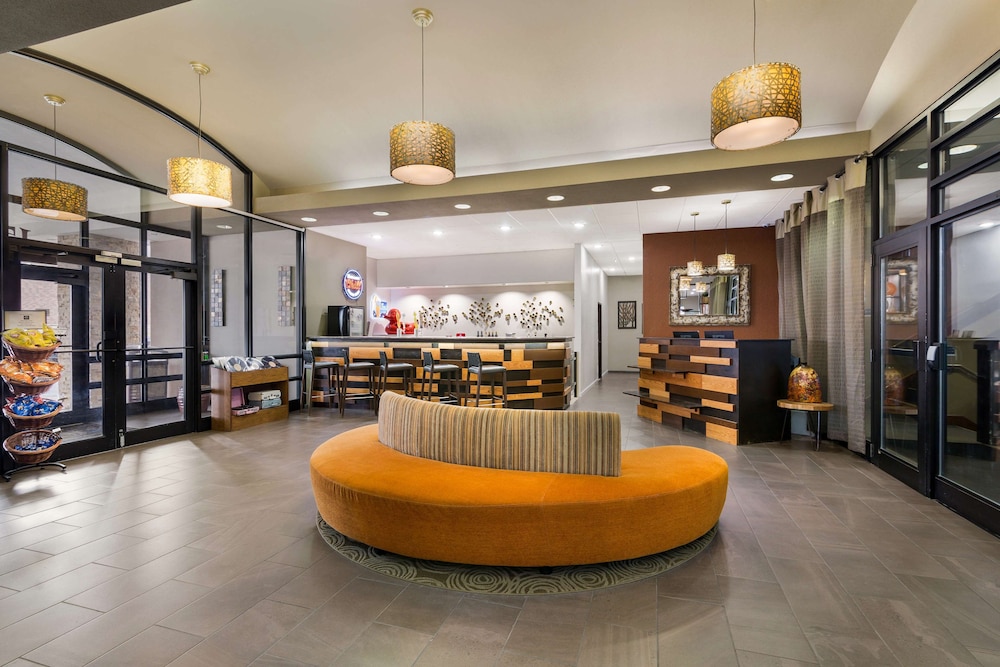 Revel Hotel Minot, SureStay Collection by Best Western 6/66