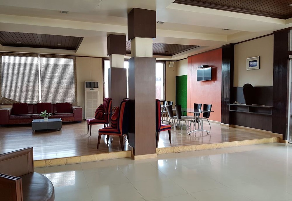 Cactus Resort & Hotel 10/65