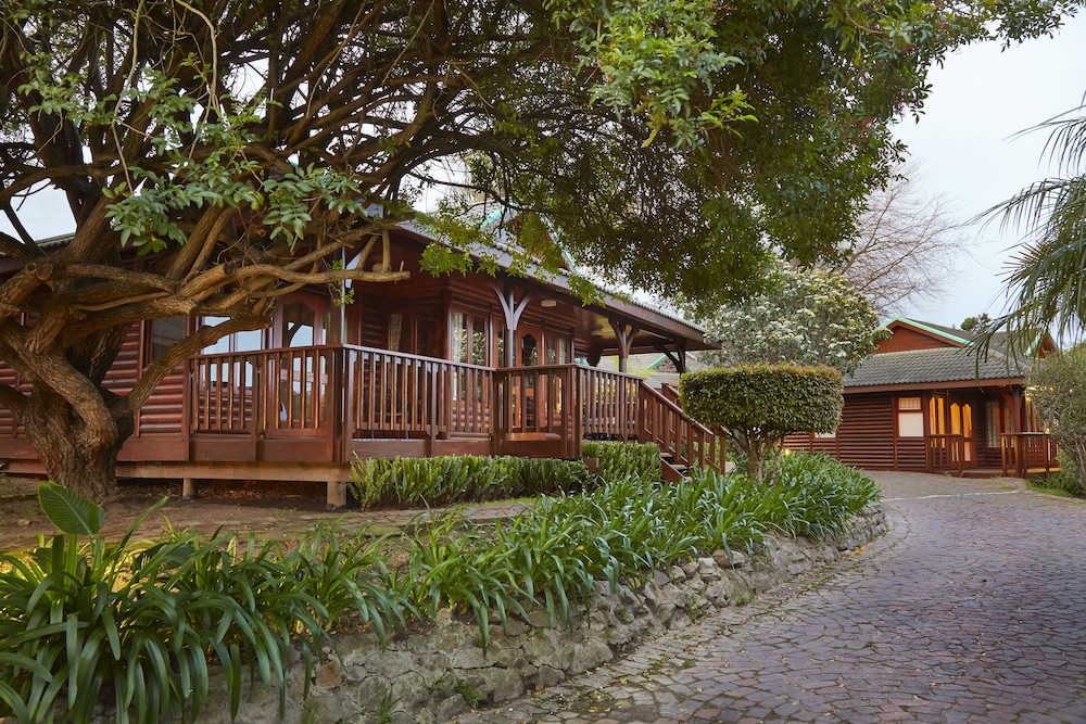 KNYSNA RIVER CLUB - KNYSNA 4/76