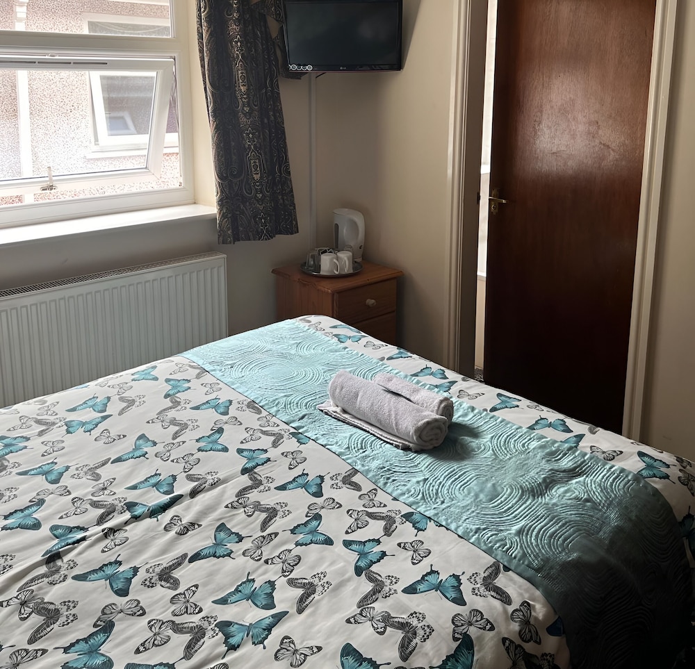 OYO Baytree Lodge 12/33