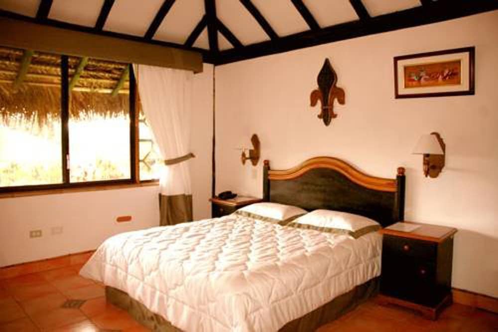 Rainbow Safari Resort 6/22