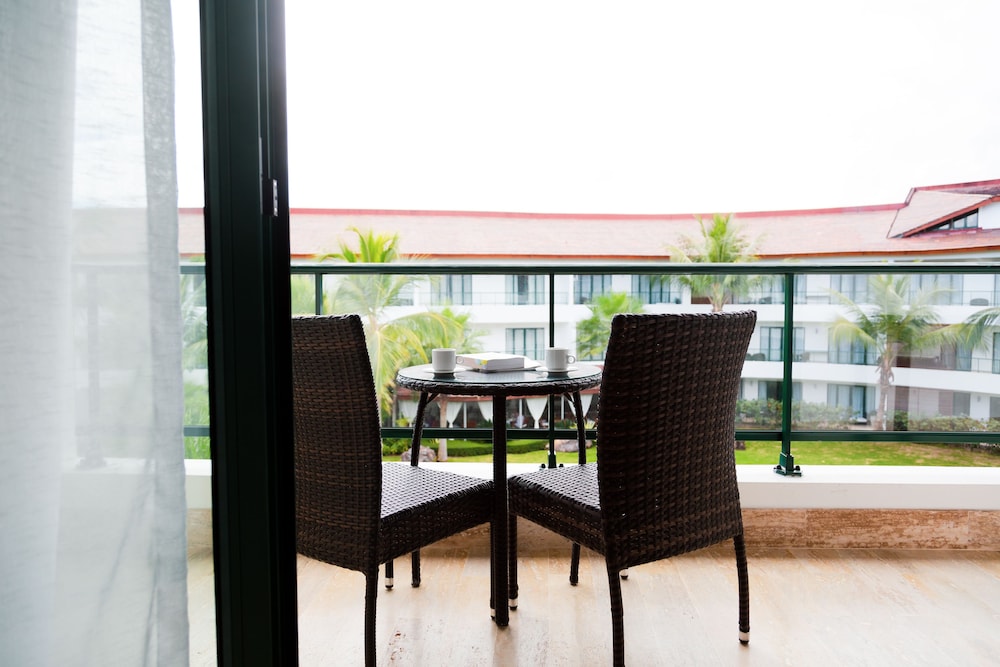 Sublime Samana Hotel And Residence 56/67