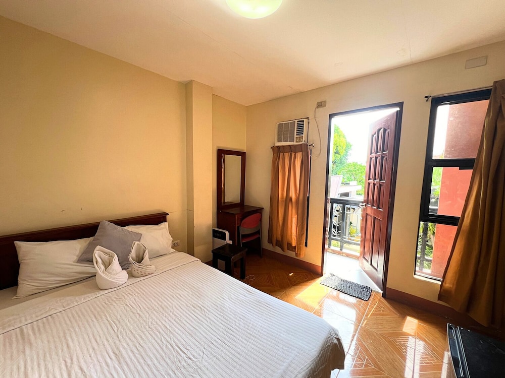 ROOM, DOUBLE BED, BALCONY