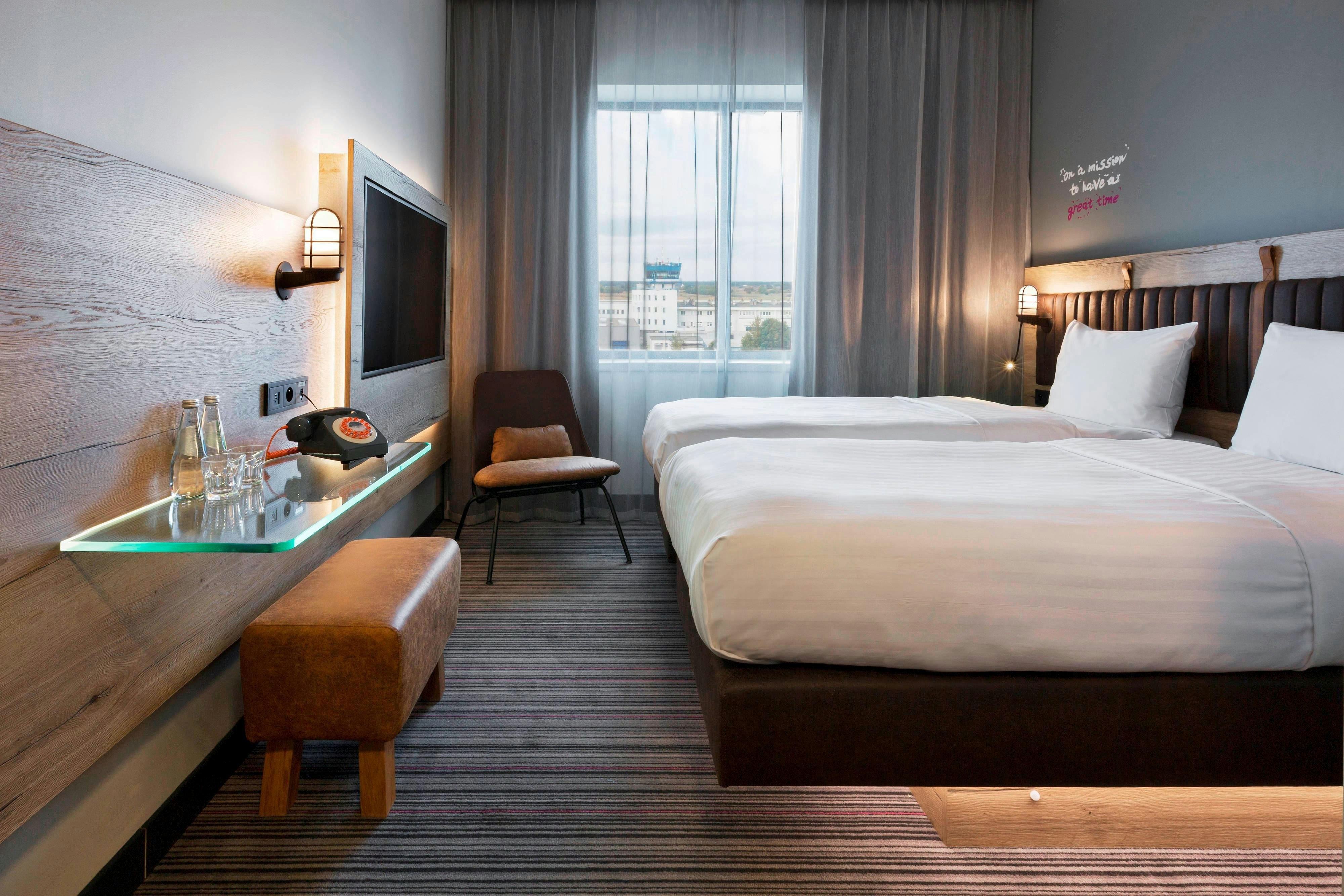 Room at Moxy Katowice Airport, Ozarowice