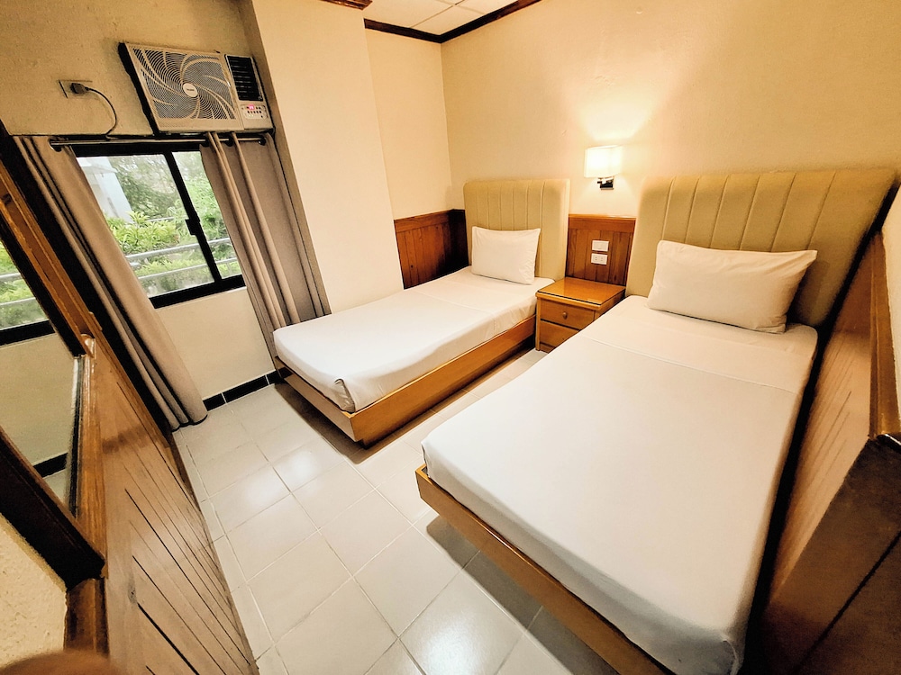 Puerto De San Juan Beach Resort Hotel 12/49