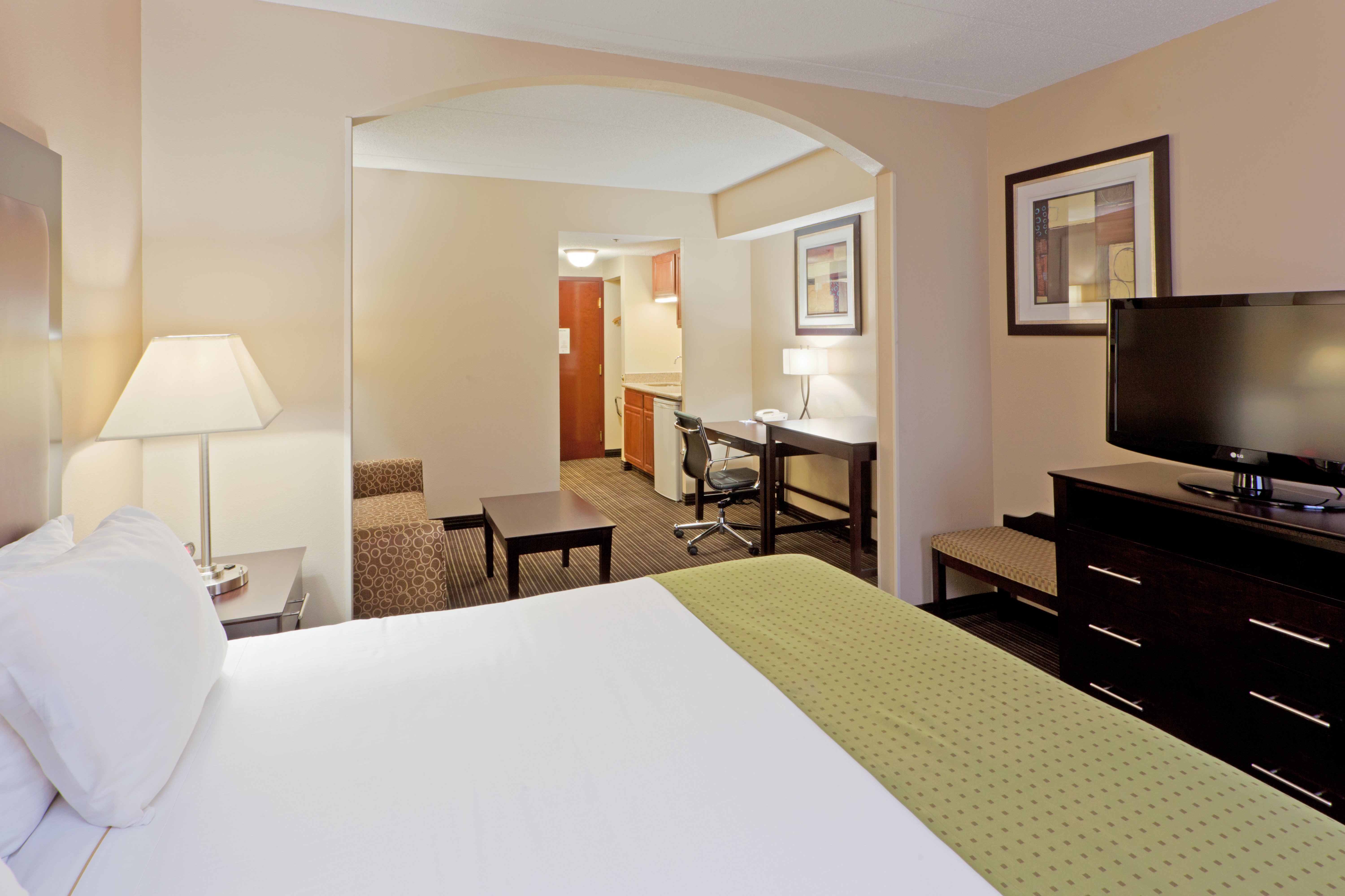 Holiday Inn Express Hotel And Suites Charleston Southridge 21/50