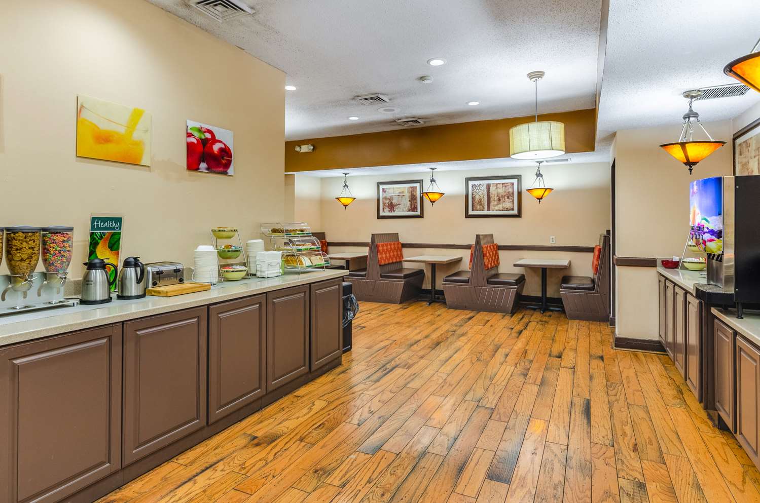 Quality Inn Radford-West Blacksburg I-81 22/28
