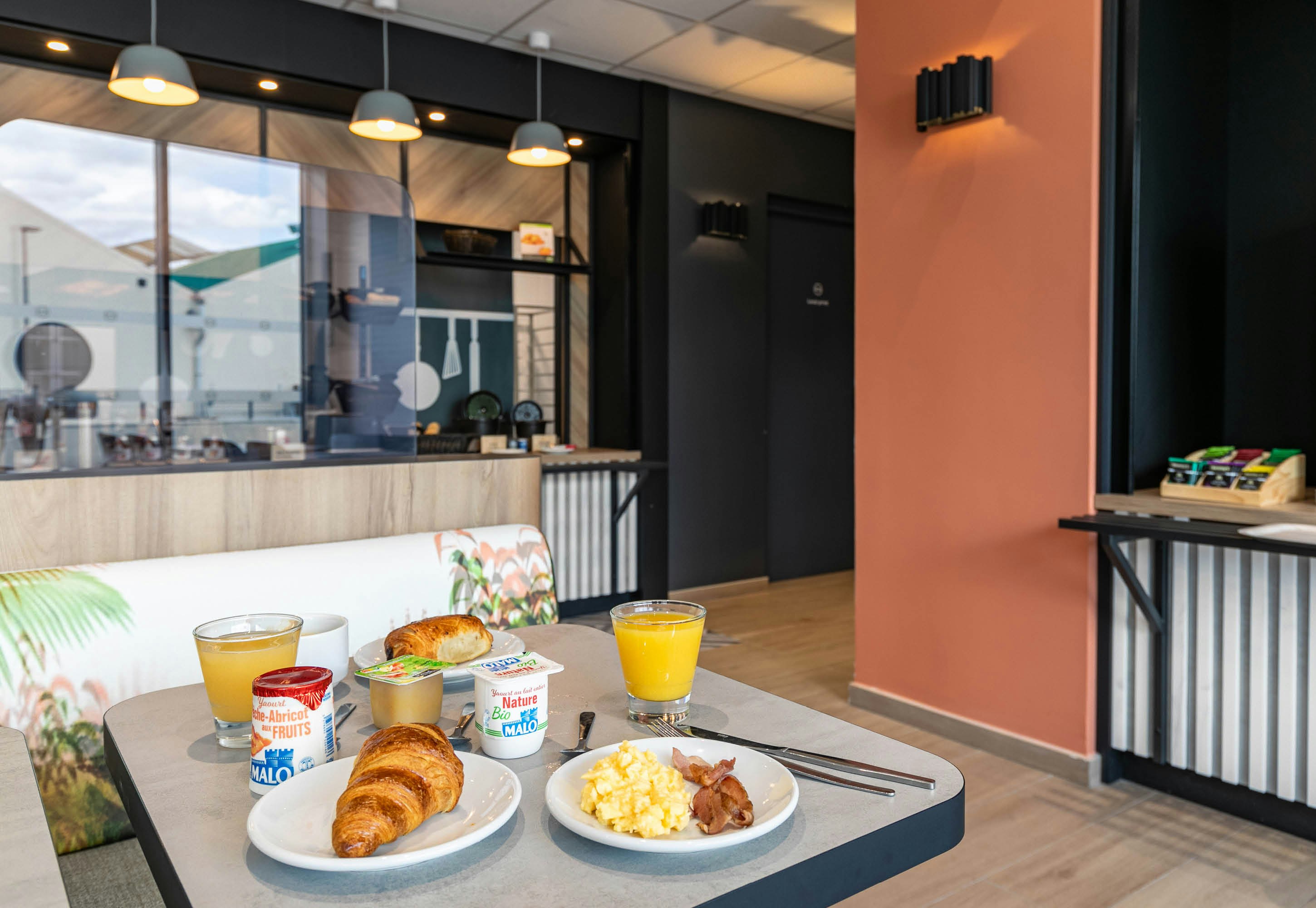 B&B Hotel Mulhouse Bale Aeroport 25/35