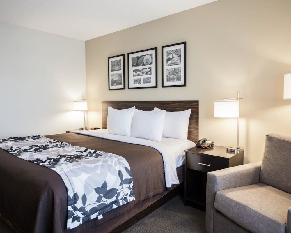 Sleep Inn And Suites Norton 12/37