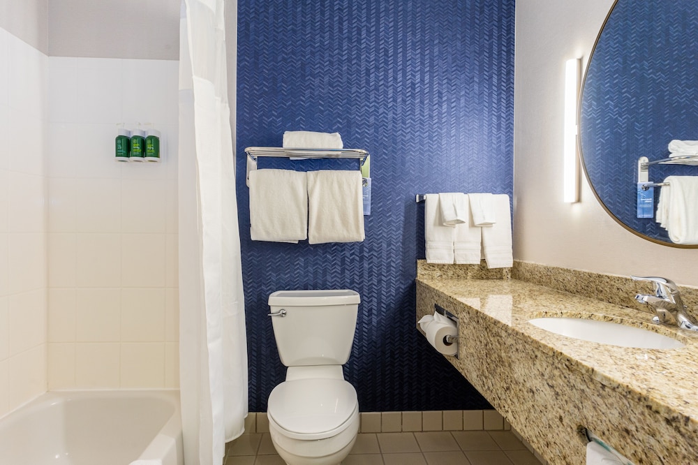 Fairfield Inn Suites Rancho Cordova 3/19