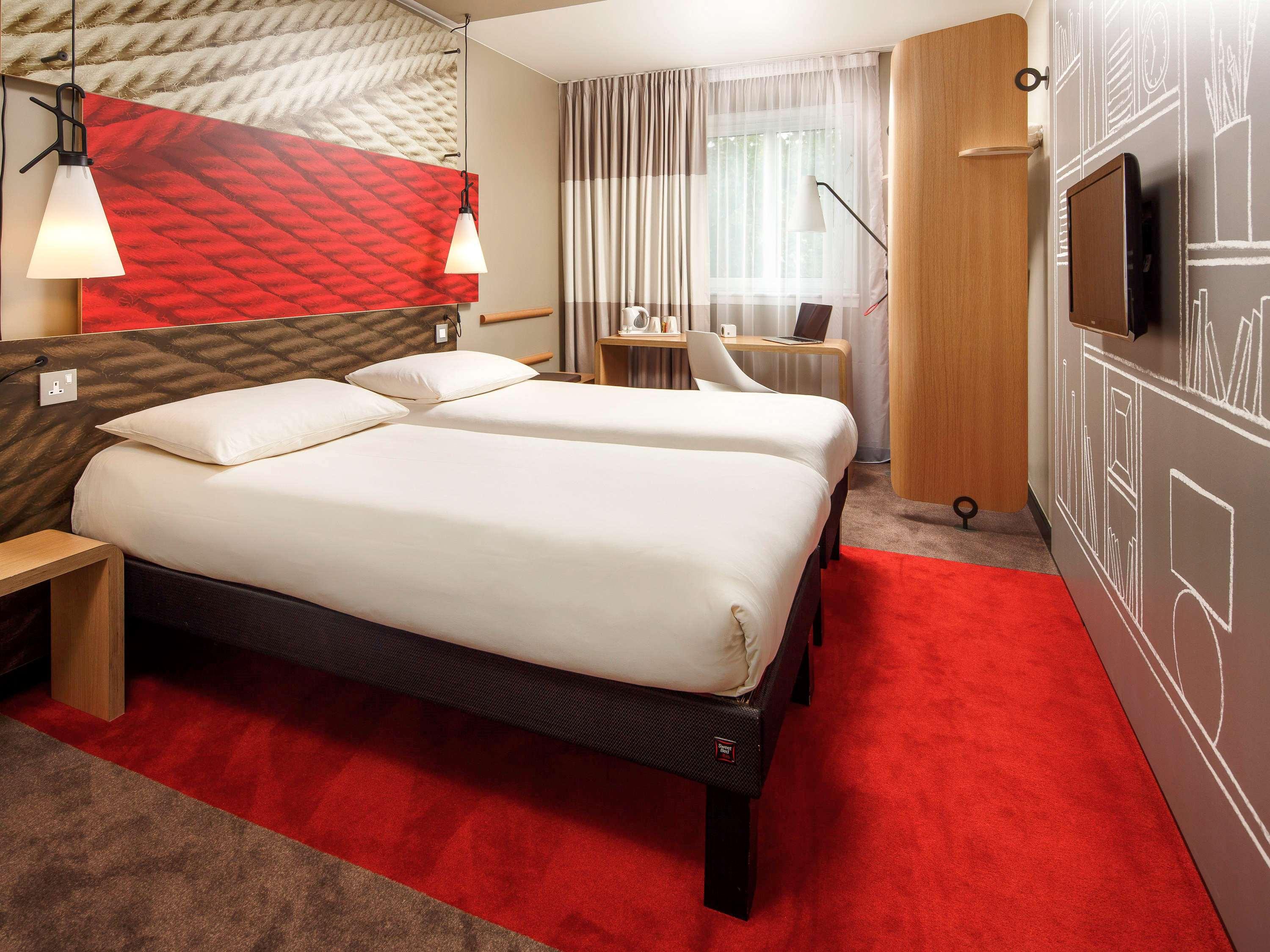 Standard, Twin Beds