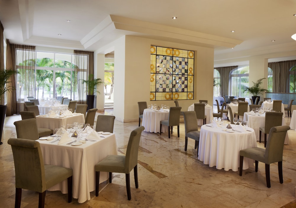 El Dorado Royale A Spa Resort All Inclusive 65/83