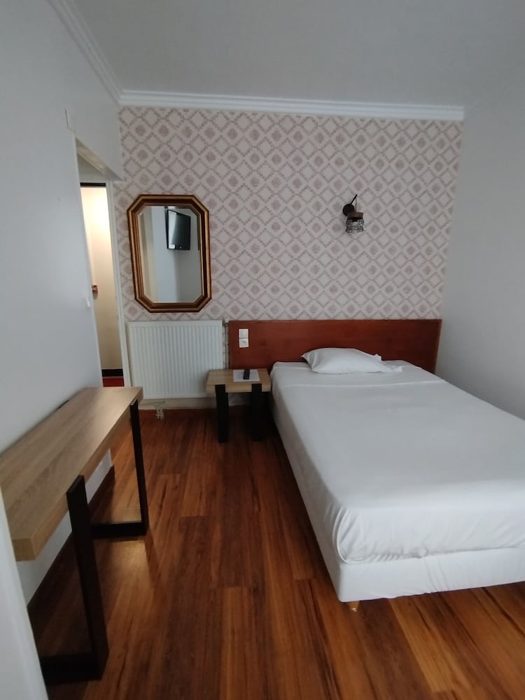 Hotel Residence Champerret 12/42