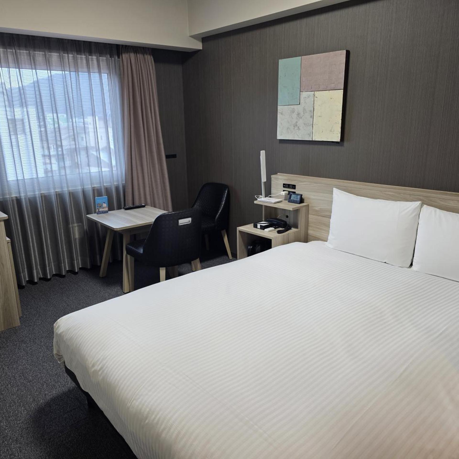 Room, Double Bed