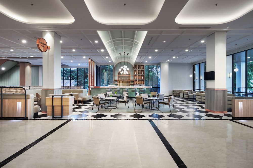 Luwansa Hotel and Convention Center 43/50