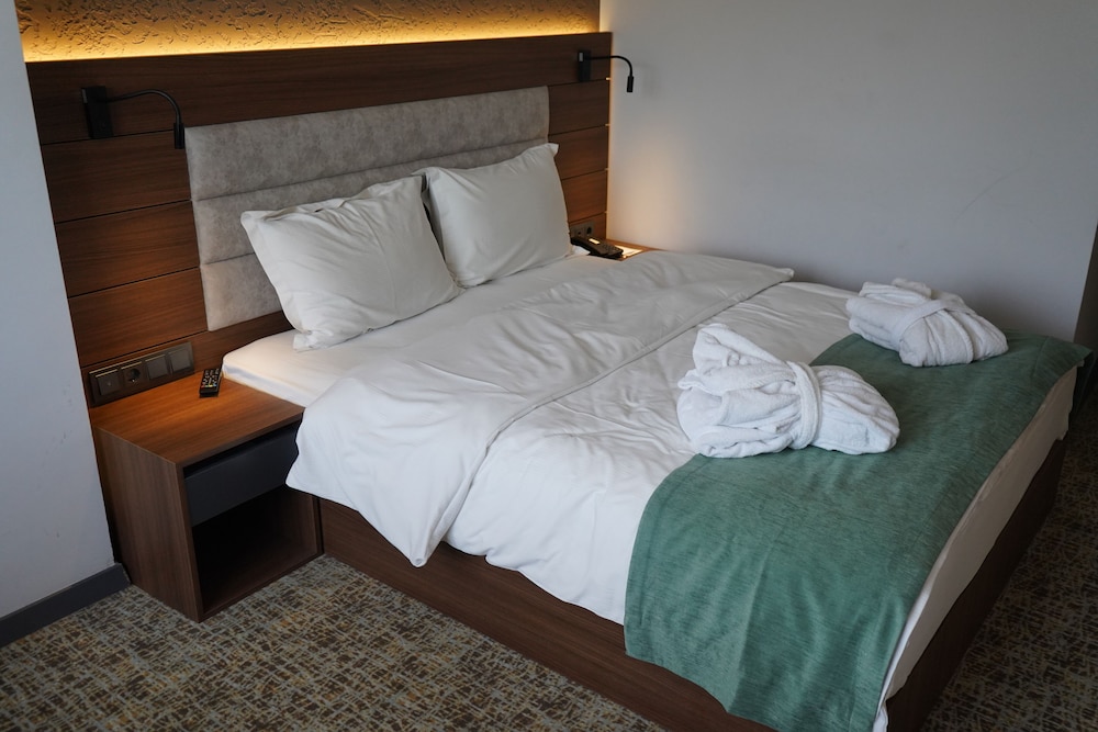 KIRCI HOTEL 24/48