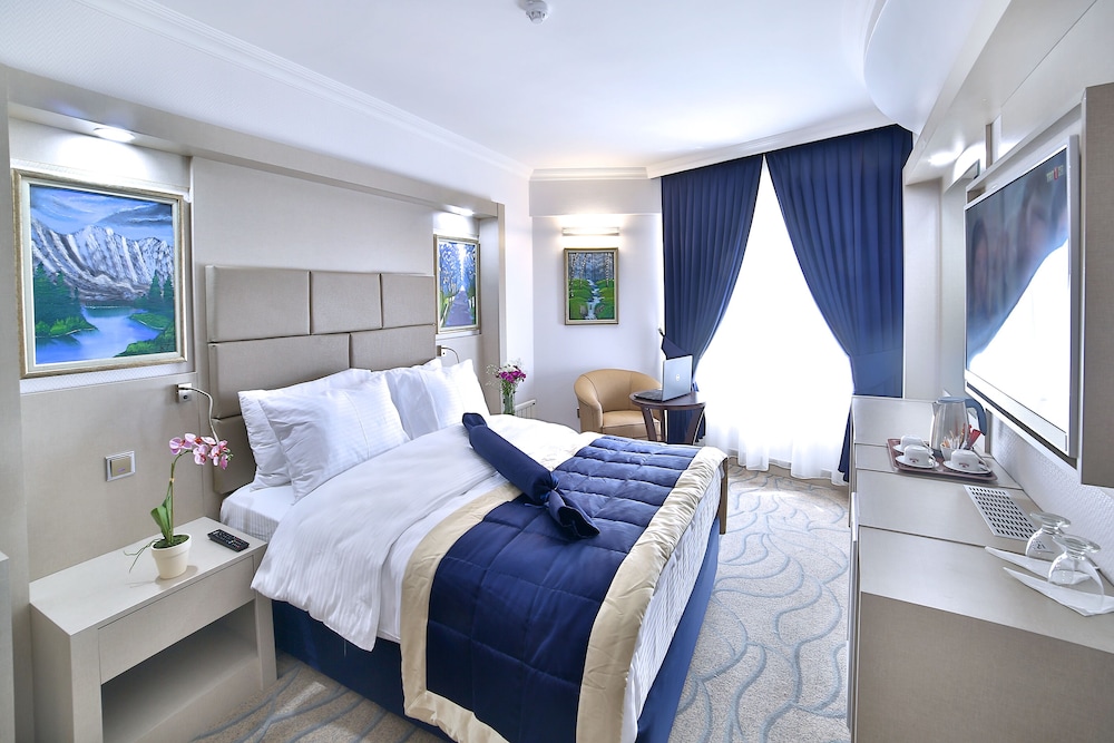 Marathon Hotel 16/39