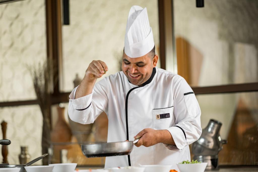 شركة واجهة طيبة الفندقية(Taiba Front Hotel Ex Elaf Al Majeedi) 5/50